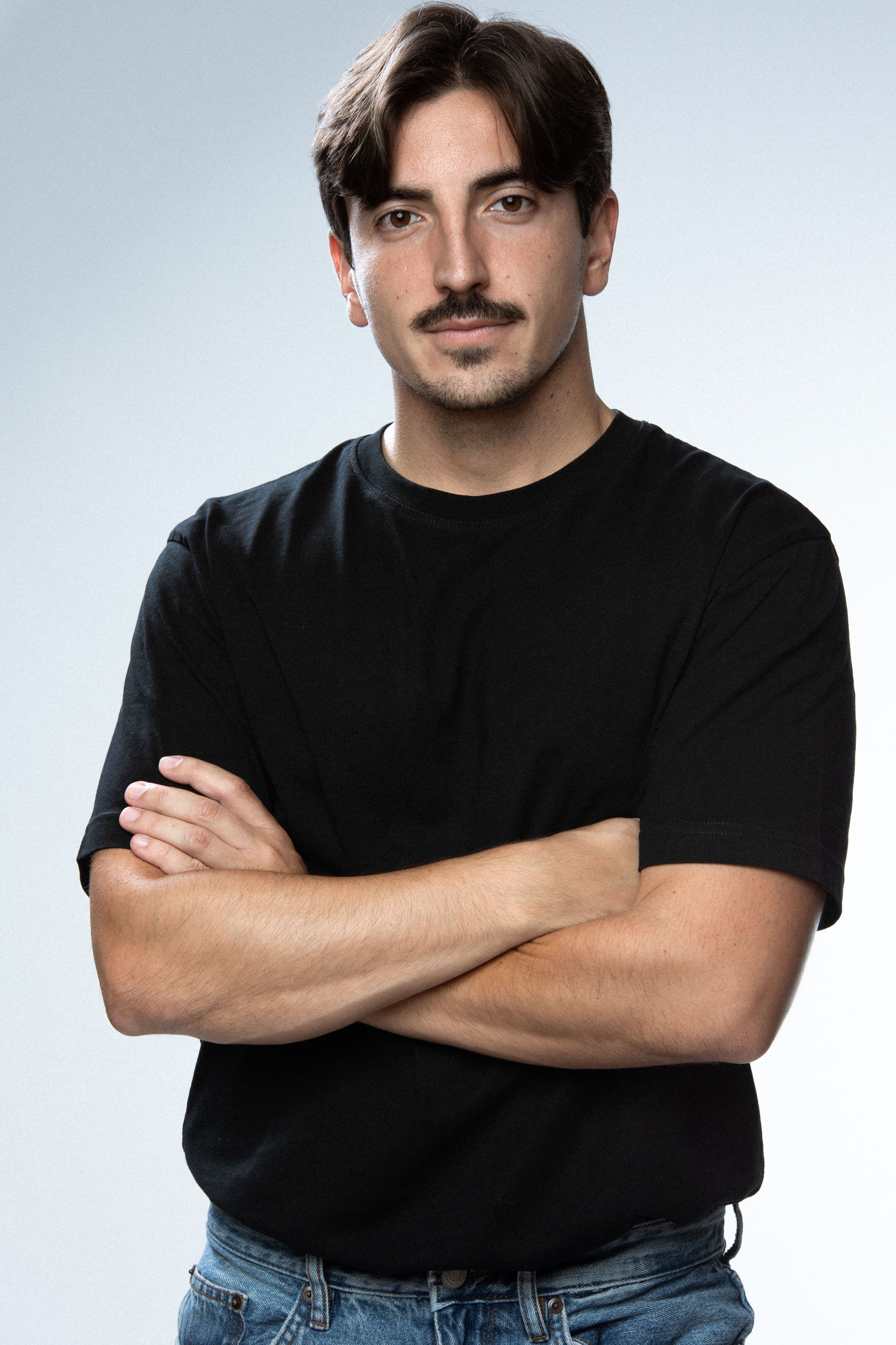 Retrato de book de Carlos Aviñó